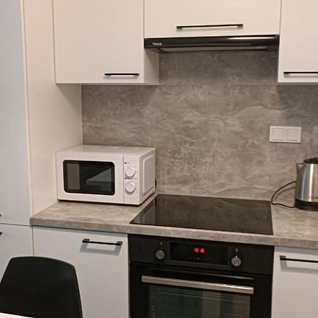 Apartment Z Ogrodkiem Na Warszawskiej Woli Warszawa Eksteriør bilde