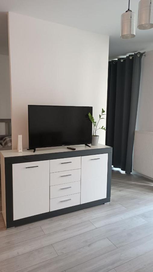 Apartment Z Ogrodkiem Na Warszawskiej Woli Warszawa Eksteriør bilde