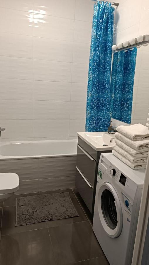 Apartment Z Ogrodkiem Na Warszawskiej Woli Warszawa Eksteriør bilde