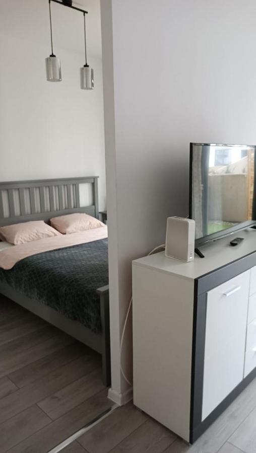 Apartment Z Ogrodkiem Na Warszawskiej Woli Warszawa Eksteriør bilde
